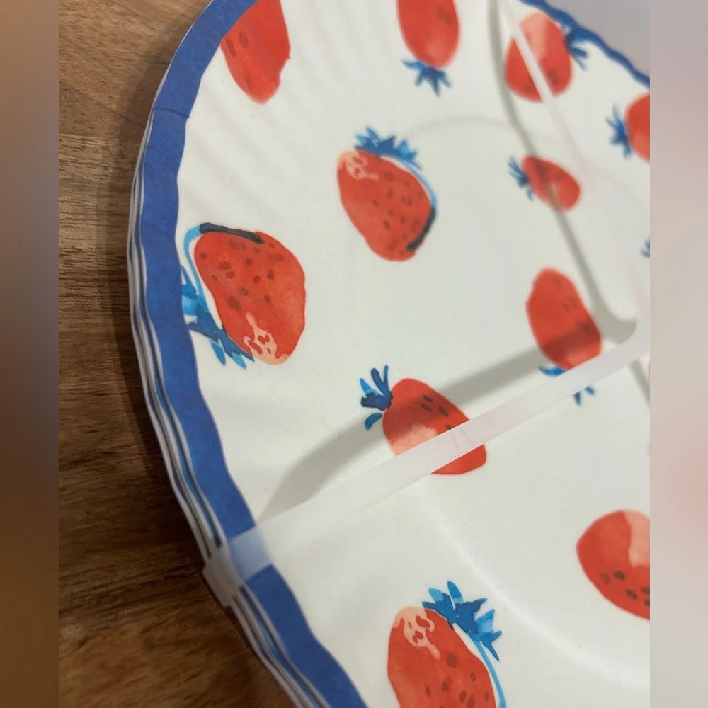 Hobby Lobby Set of 4 Melamine Dinner Plates Strawberries 10.5” NEW